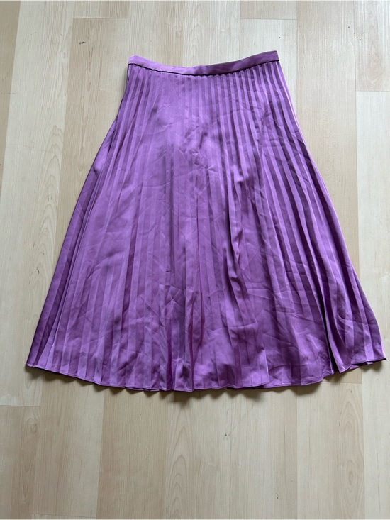 J. Crew Dresses & Skirts - J. Crew Lavender/Purple Pleated Midi Skirt